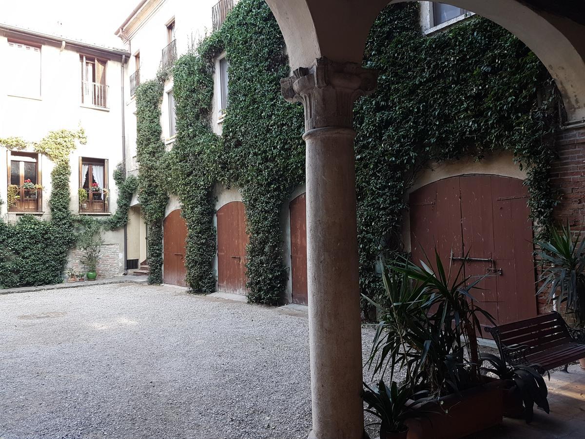 Corte Pomponazza Mantua Buitenkant foto